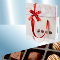 Schokopralinen "Luxury Collection Red Color" mit verschiedener Füllung, in Geschenkverpackung mit roter Schleife und Geschenktüte 170 g